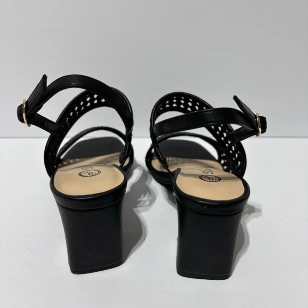 Bella Vita Women’s Xannon Black Slingback Sandals, Size 6.5 Wide